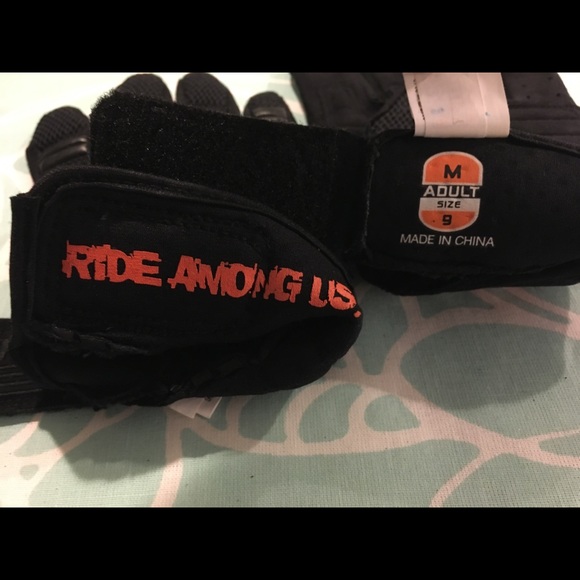 Icon Tarmac Gloves  size M Adult 9 all black - Picture 5 of 6